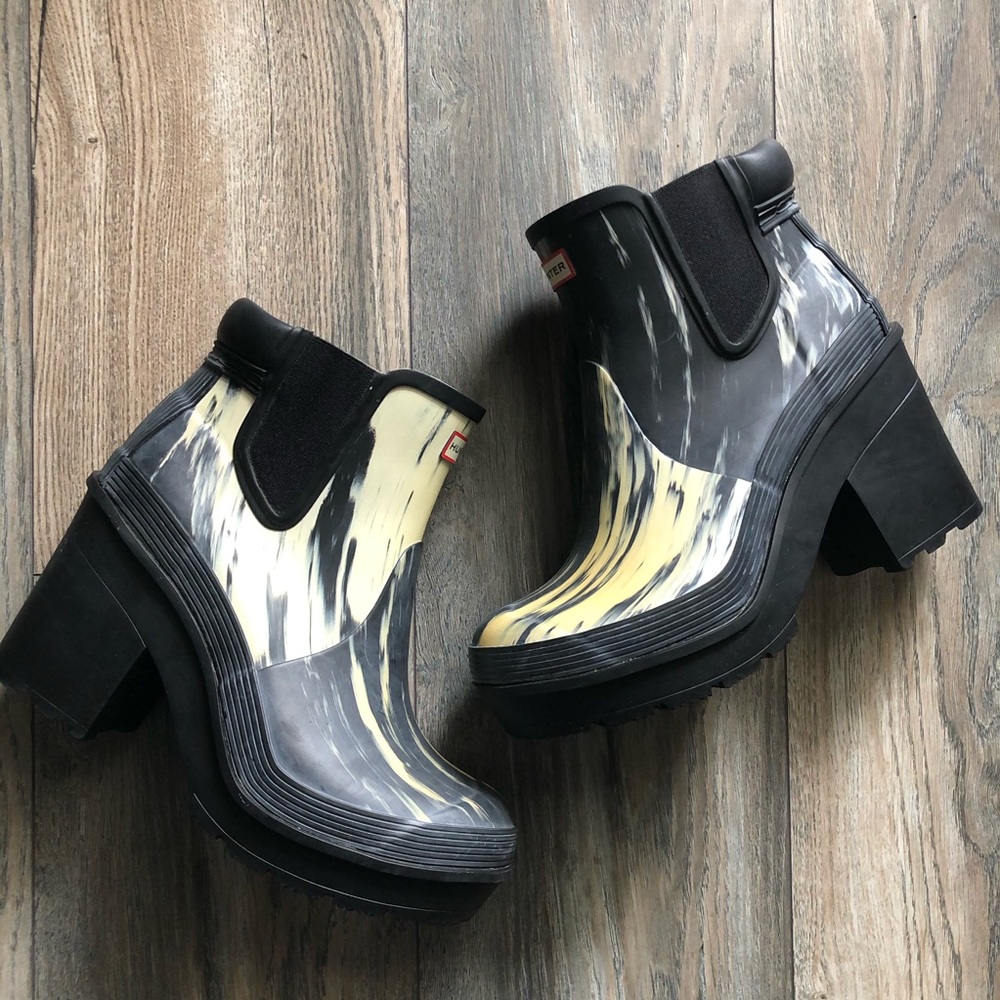 RARE Hunter Chelsea Block Heeled Booties